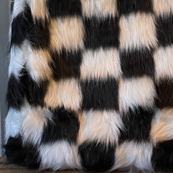 ⭐️HOST PICK⭐️MacKenzie Childs Totally Mod Fab Fur Check Tote! -NEW - Picture 14 of 16